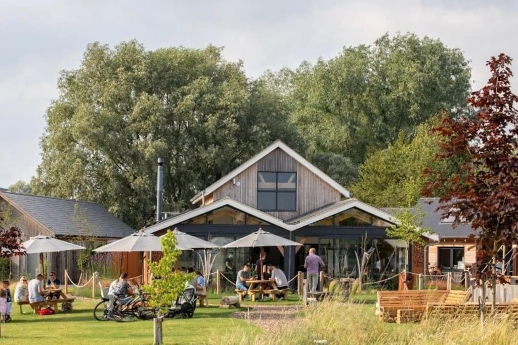 Roseberry Cottage - Lower Mill Estate Somerford Keynes Esterno foto