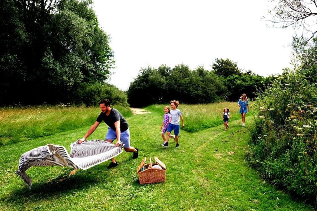 Roseberry Cottage - Lower Mill Estate Somerford Keynes Esterno foto